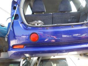 Begagnade Bakre dimljus Daihatsu YRV (M2) 1.3 16V DVVT Pris på förfrågan erbjuds av N Kossen Autorecycling BV