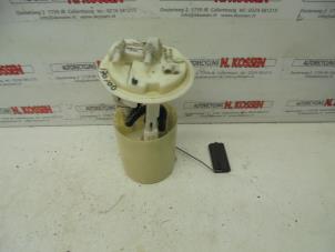 Używane Pompa benzynowa Citroen Berlingo Cinqspace, Multispace 1.6 16V Cena na żądanie oferowane przez N Kossen Autorecycling BV