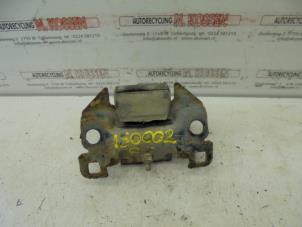 Gebruikte Motorsteun Nissan Navara (D40) 2.5 dCi 16V 4x4 Prijs op aanvraag aangeboden door N Kossen Autorecycling BV