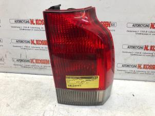 Używane Tylne swiatlo pozycyjne prawe Volvo XC70 (SZ) XC70 2.4 T 20V Cena na żądanie oferowane przez N Kossen Autorecycling BV