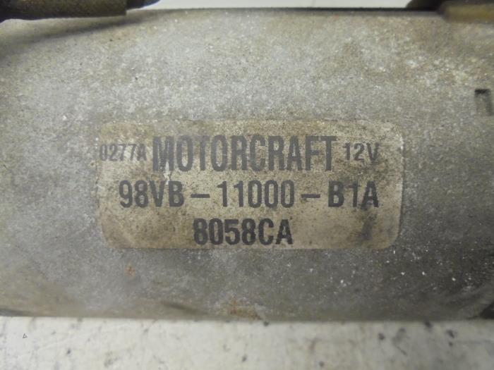Startmotor van een Ford Transit 2.5 Di 80-120 1998