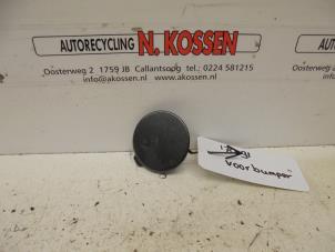 Gebruikte Afdekkap Sleepoog voor Ford Fiesta 6 (JA8) 1.0 Ti-VCT 12V 65 Prijs op aanvraag aangeboden door N Kossen Autorecycling BV