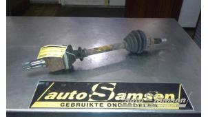 Gebruikte Aandrijfas links-voor Ford StreetKa Prijs € 50,00 Margeregeling aangeboden door Auto Samsen B.V.