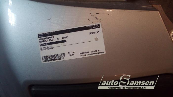 Bakre stötfångare från en Renault Clio III (BR/CR) 1.4 16V 2006