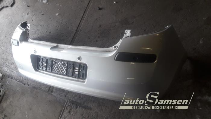 Bakre stötfångare från en Renault Clio III (BR/CR) 1.4 16V 2006