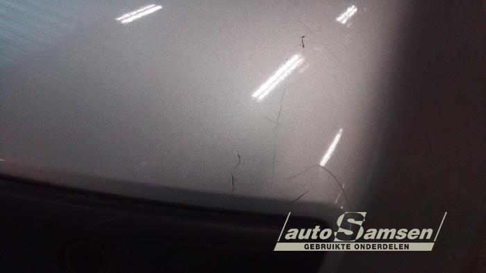 Bakre stötfångare från en Renault Clio III (BR/CR) 1.4 16V 2006