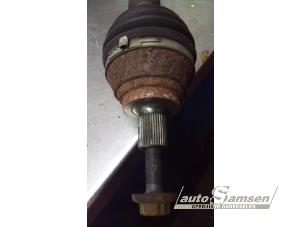 Begagnade Drivaxel, höger fram Audi A3 Sportback (8PA) 1.2 TFSI Pris € 75,00 Marginaltabell erbjuds av Auto Samsen B.V.