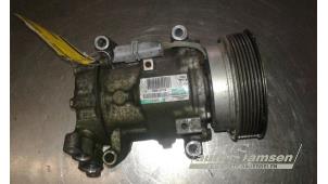 Begagnade Luftkonditioneringspump Renault Clio III Estate/Grandtour (KR) 1.2 16V TCE 100 Pris € 75,00 Marginaltabell erbjuds av Auto Samsen B.V.