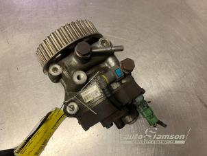 Begagnade Mekanisk bränslepump Renault Twingo II (CN) 1.5 dCi 90 FAP Pris € 150,00 Marginaltabell erbjuds av Auto Samsen B.V.