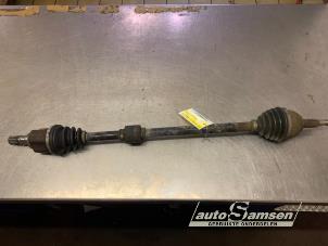 Używane Os napedowa prawy przód Nissan Note (E11) 1.4 16V Cena € 50,00 Procedura marży oferowane przez Auto Samsen B.V.