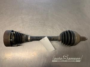 Gebruikte Aandrijfas links-voor Volkswagen Polo V (6R) 1.2 TDI 12V BlueMotion Prijs € 50,00 Margeregeling aangeboden door Auto Samsen B.V.