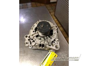 Gebruikte Dynamo Volkswagen Polo V (6R) 1.2 TSI Prijs € 50,00 Margeregeling aangeboden door Auto Samsen B.V.