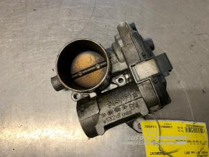 Gebruikte Gasklephuis Peugeot 207/207+ (WA/WC/WM) 1.4 16V Prijs € 50,00 Margeregeling aangeboden door Auto Samsen B.V.