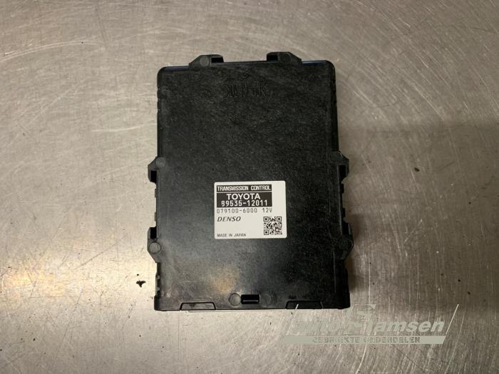 Dator, automatisk växellåda från en Toyota Auris Touring Sports (E18) 1.8 16V Hybrid 2014