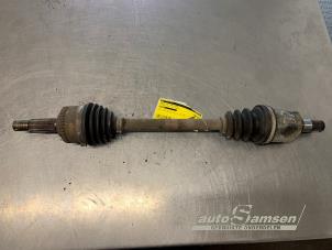 Begagnade Drivaxel, vänster fram Hyundai Atos 1.1 12V Pris € 40,00 Marginaltabell erbjuds av Auto Samsen B.V.