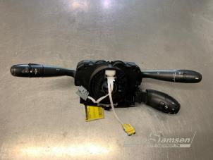 Begagnade Spak, rattstång Peugeot Partner (GC/GF/GG/GJ/GK) 1.6 HDI 75 Phase 1 Pris € 75,00 Marginaltabell erbjuds av Auto Samsen B.V.