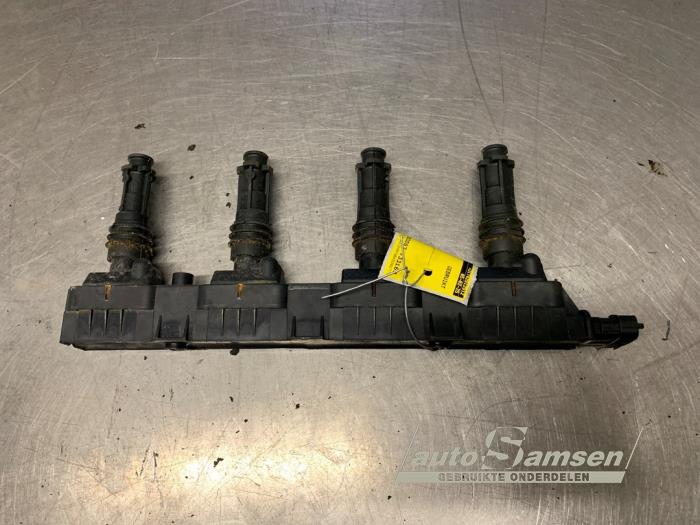 Bobine van een Opel Agila (A) 1.2 16V 2004