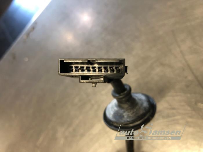 Buitenspiegel links van een Opel Astra J Sports Tourer (PD8/PE8/PF8) 1.4 16V ecoFLEX 2012