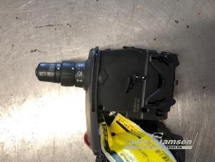 Używane Przelacznik Combi kolumny kierownicy Renault Modus/Grand Modus (JP) 1.4 16V Cena € 50,00 Procedura marży oferowane przez Auto Samsen B.V.