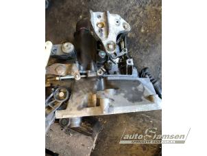 Gebruikte Versnellingsbak Peugeot 207 SW (WE/WU) 1.6 16V VTRi Prijs € 350,00 Margeregeling aangeboden door Auto Samsen B.V.