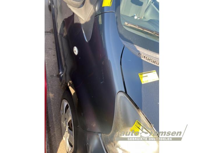 Voorscherm rechts van een Toyota Aygo (B10) 1.0 12V VVT-i 2008