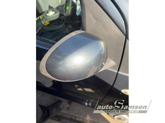 Spiegel Buiten rechts van een Toyota Aygo (B10) 1.0 12V VVT-i 2008