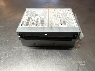 Gebruikte Radio Volvo S60 II (FS) 1.6 DRIVe,D2 Prijs € 150,00 Margeregeling aangeboden door Auto Samsen B.V.