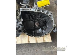 Begagnade Växellåda Peugeot 207 CC (WB) 1.6 16V Pris € 300,00 Marginaltabell erbjuds av Auto Samsen B.V.