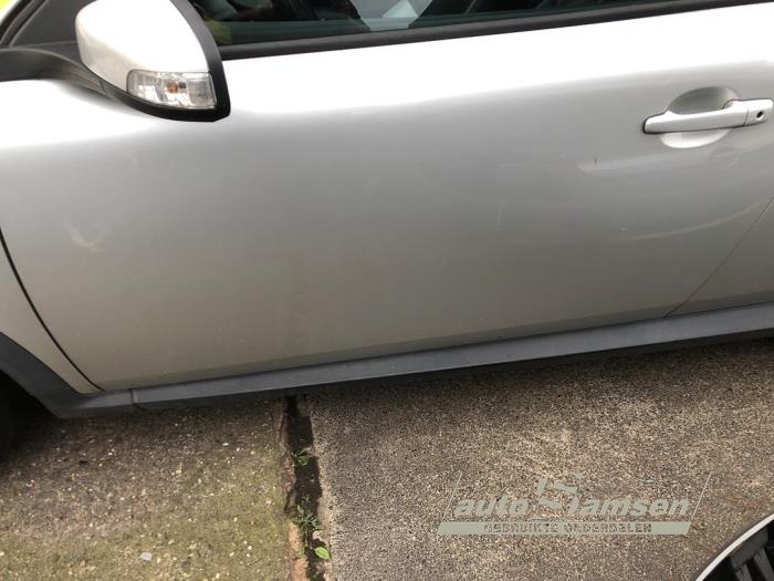 Dörr, 2-dörrars, vänster från en Volvo C30 (EK/MK) 2.0 D 16V 2007