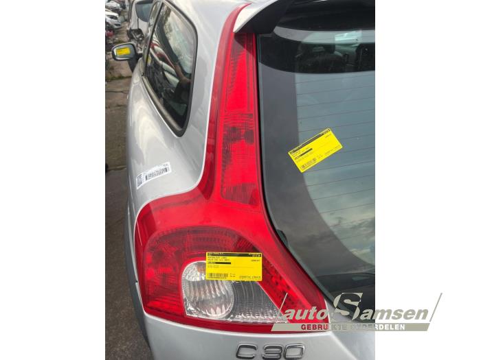 Baklykta, vänster från en Volvo C30 (EK/MK) 2.0 D 16V 2007
