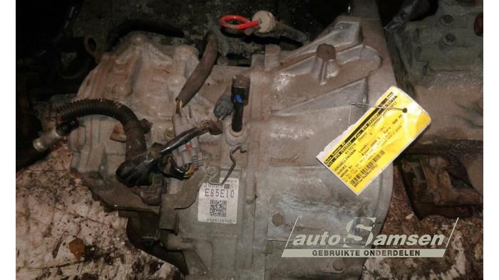 Versnellingsbak van een Suzuki Wagon-R+ (RB) 1.3 16V VVT 2004