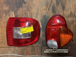 Gebruikte Achterlicht rechts Fiat Multipla (186) 1.9 JTD 115 Prijs € 50,00 Margeregeling aangeboden door Auto Samsen B.V.