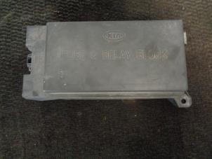 Używane Skrzynka bezpieczników Kia Sorento I (JC) 3.5 V6 24V Cena € 30,00 Procedura marży oferowane przez Westerhof autodemontage