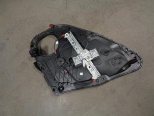 Gebruikte Ruitmechaniek 4Deurs rechts-achter Ford Fiesta 6 (JA8) 1.6 TDCi 16V ECOnetic Prijs € 30,00 Margeregeling aangeboden door Westerhof autodemontage