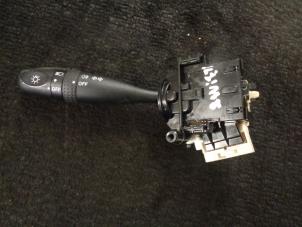 Używane Przelacznik kierunkowskazu Suzuki Swift (ZA/ZC/ZD1/2/3/9) 1.5 VVT 16V Cena € 15,00 Procedura marży oferowane przez Westerhof autodemontage