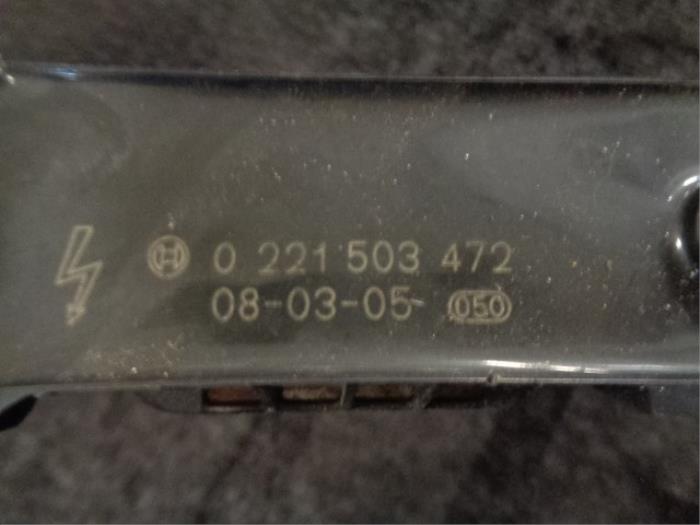 Bobine van een Opel Corsa D 1.2 16V 2008