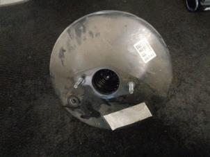 Używane Wspomaganie hamulców Peugeot 308 SW (4E/H) 1.6 VTI 16V Cena € 35,00 Procedura marży oferowane przez Westerhof autodemontage