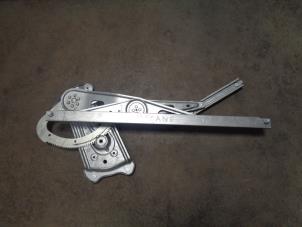 Gebruikte Ruitmechaniek 2Deurs links-voor Renault Megane III Coupe (DZ) 1.6 16V Prijs € 20,00 Margeregeling aangeboden door Westerhof autodemontage