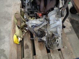 Używane Skrzynia biegów Nissan Note (E11) 1.4 16V Cena € 150,00 Procedura marży oferowane przez Westerhof autodemontage