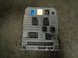 Używane Skrzynka bezpieczników Peugeot 207/207+ (WA/WC/WM) 1.4 16V Cena € 30,00 Procedura marży oferowane przez Westerhof autodemontage