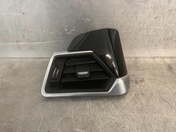 Luchtrooster Dashboard van een BMW 3-Serie 2019