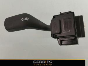 Gebruikte Pinker Schakelaar Ford Transit Connect 1.8 TDCi 90 DPF Prijs € 21,98 Margeregeling aangeboden door Gerrits Automotive BV
