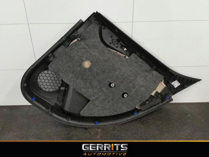 List, bakdörr, 4-dörrars, vänster från en Opel Astra K 1.4 Turbo 16V 2017