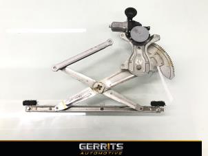 Gebruikte Ruitmechaniek 4Deurs links-voor Daihatsu Terios (J2) 1.5 16V DVVT 4x2 Euro 4 Prijs € 49,50 Margeregeling aangeboden door Gerrits Automotive BV