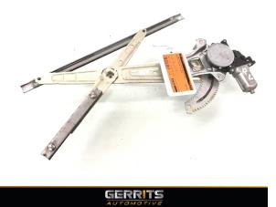 Begagnade Fönstermekanism, 4-dörrars, höger fram Daihatsu Sirion 2 (M3) 1.0 12V DVVT Pris € 30,80 Marginaltabell erbjuds av Gerrits Automotive BV