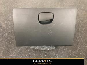 Begagnade Handskfack Renault Zoé (AG) R90 Pris € 65,98 Marginaltabell erbjuds av Gerrits Automotive BV