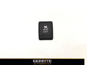 Używane Przelacznik ESP Nissan Note (E12) 1.5 dCi 90 Cena € 21,98 Procedura marży oferowane przez Gerrits Automotive BV