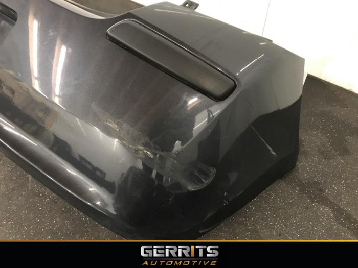 Bakre stötfångare från en Renault Clio III (BR/CR) 1.5 dCi 70 2006