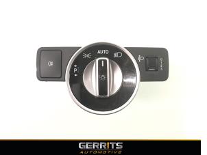 Begagnade Ljusbrytare Mercedes B (W246) 1.6 B-180 BlueEFFICIENCY Turbo 16V Pris € 24,99 Marginaltabell erbjuds av Gerrits Automotive BV