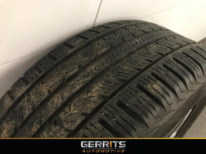 Velg + Band van een Hyundai iX35 (LM) 1.6 GDI 16V 2015